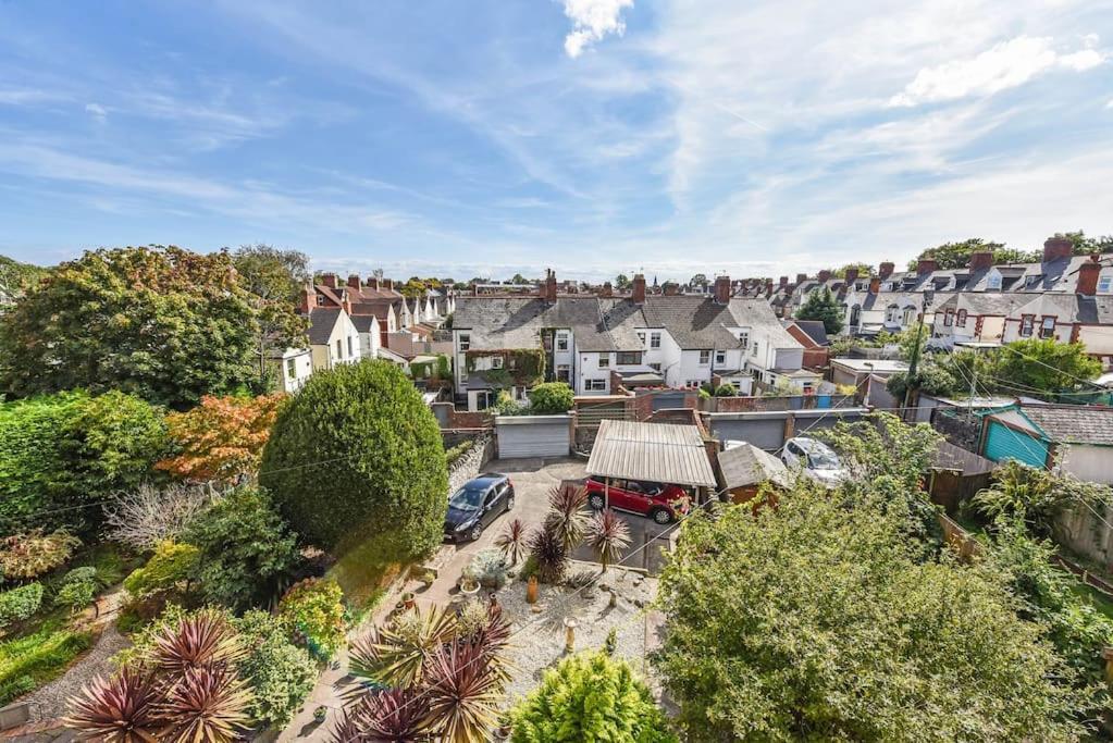 Traditional 3-Bed Property In Pontcanna With Parking 卡迪夫 外观 照片
