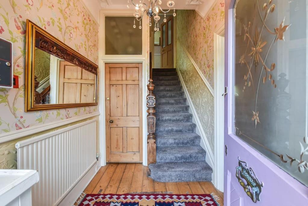 Traditional 3-Bed Property In Pontcanna With Parking 卡迪夫 外观 照片