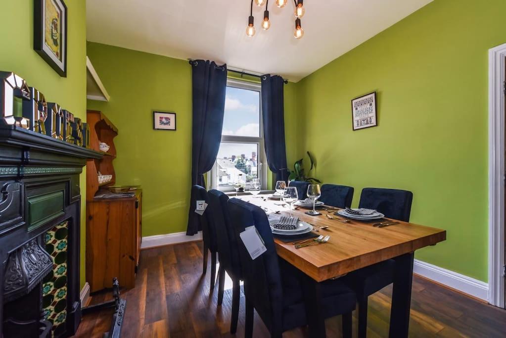 Traditional 3-Bed Property In Pontcanna With Parking 卡迪夫 外观 照片