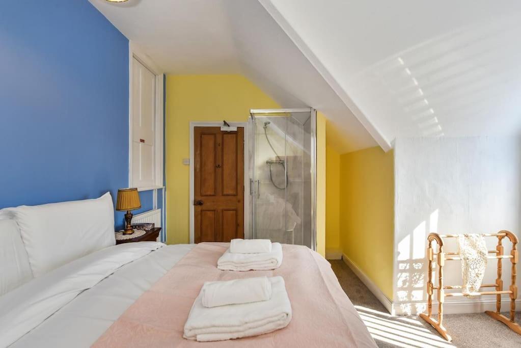 Traditional 3-Bed Property In Pontcanna With Parking 卡迪夫 外观 照片