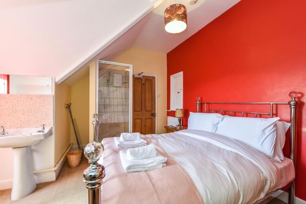 Traditional 3-Bed Property In Pontcanna With Parking 卡迪夫 外观 照片
