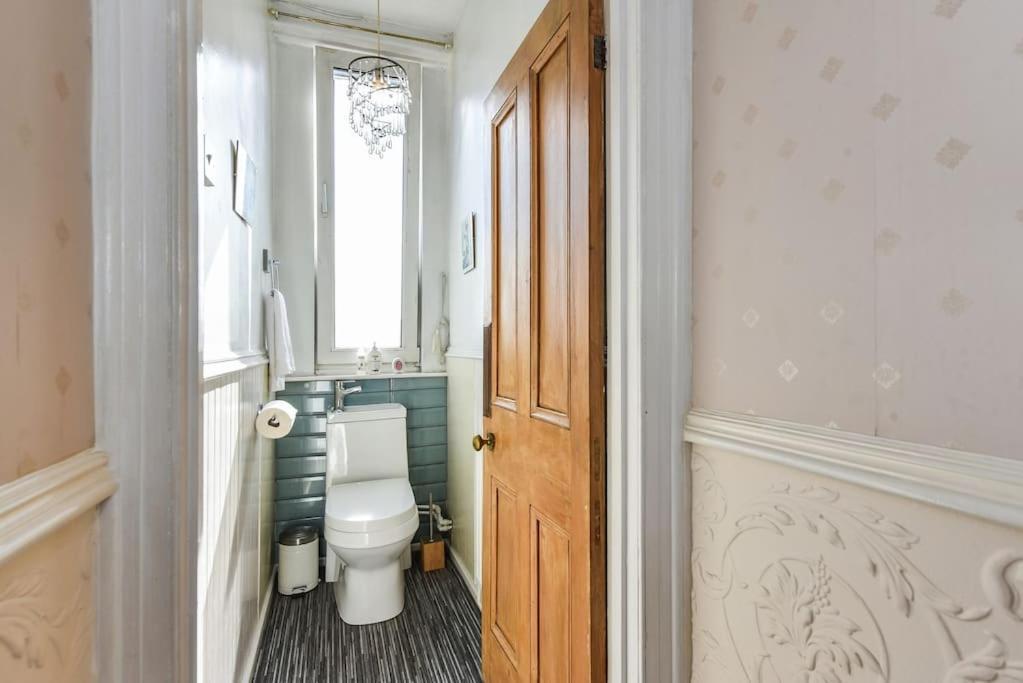 Traditional 3-Bed Property In Pontcanna With Parking 卡迪夫 外观 照片