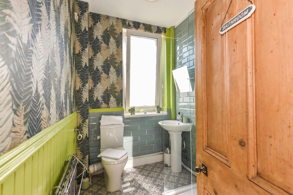 Traditional 3-Bed Property In Pontcanna With Parking 卡迪夫 外观 照片