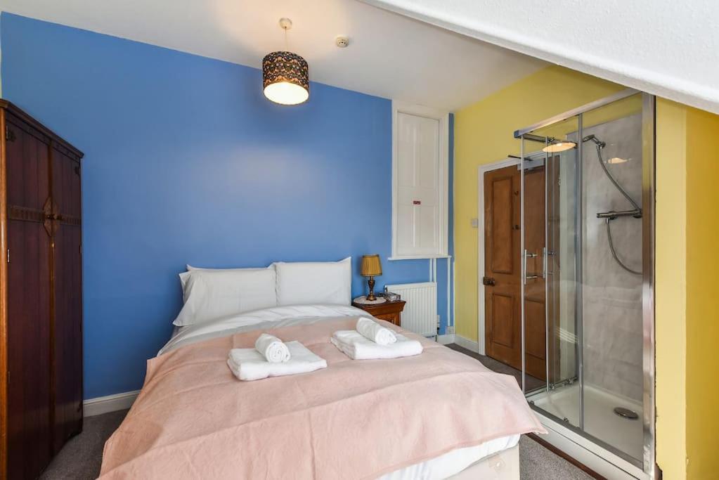 Traditional 3-Bed Property In Pontcanna With Parking 卡迪夫 外观 照片