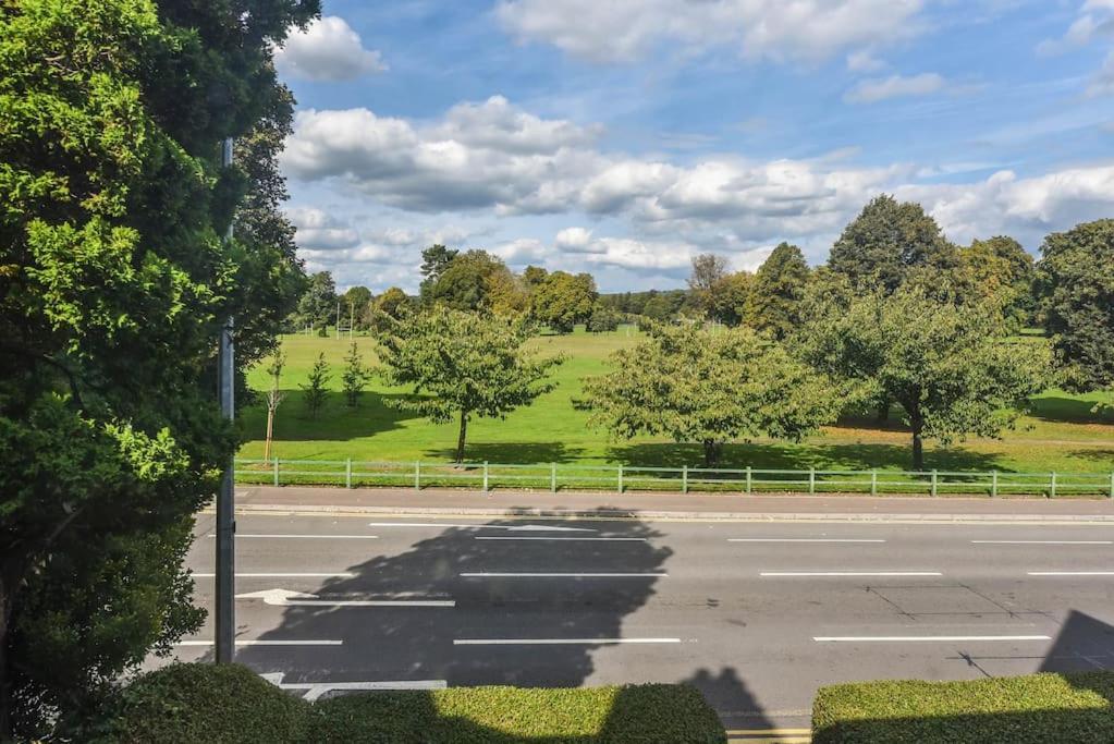 Traditional 3-Bed Property In Pontcanna With Parking 卡迪夫 外观 照片