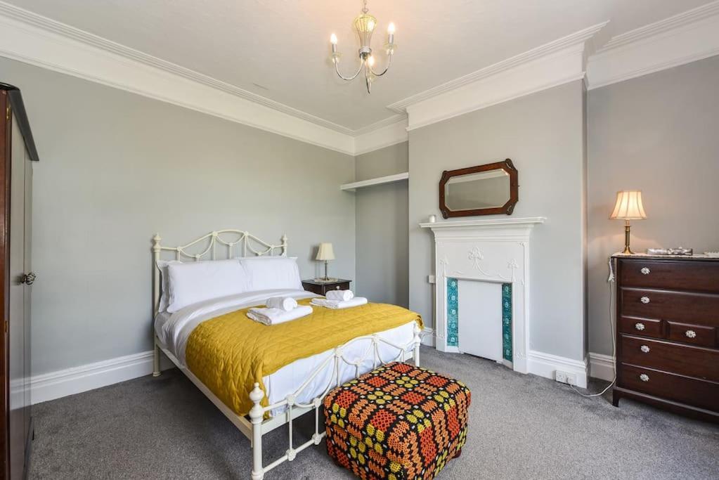 Traditional 3-Bed Property In Pontcanna With Parking 卡迪夫 外观 照片